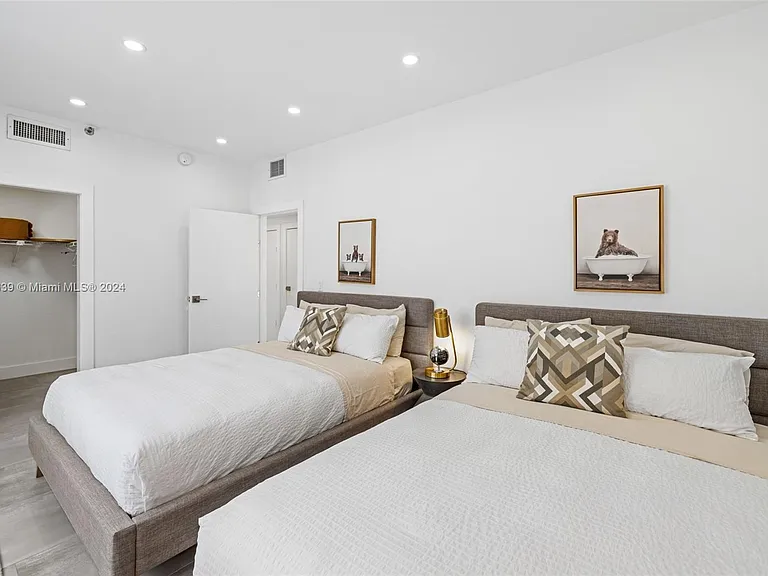 19144 Fisher Island Dr #19144 — Photo 14