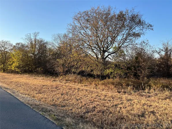 S Maple Dr, Claremore, OK 74019