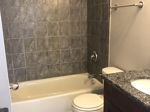 5th image of 6543 S Ingleside Ave #3