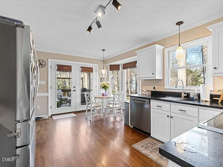 8625 Vanburgh Ct — Photo 20