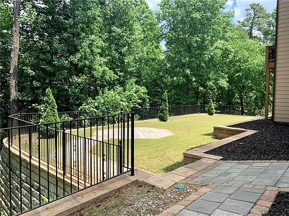 4th image of 1537 Brookcliff Cir