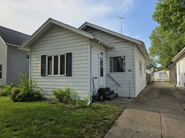 610 1/2 W 7th St, Sterling, IL 61081