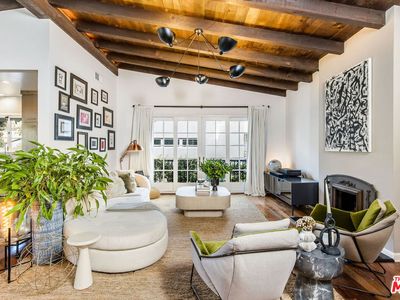 3358 Troy Dr, Los Angeles, CA, 90068