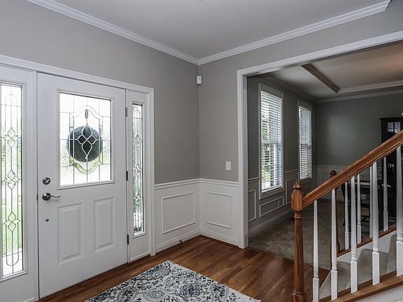 3rd image of 5422 Autumn Creek Dr