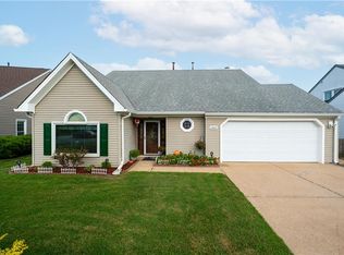 2061 Silver Lake Dr, Virginia Beach, VA 23464