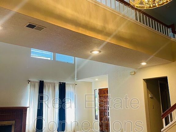 5th image of 18890 Biarritz Ln