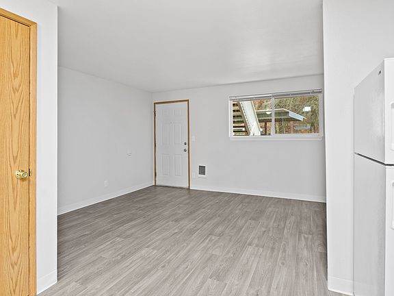 All vinyl floors in unit #125