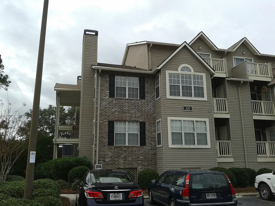 12300 Apache Ave #704