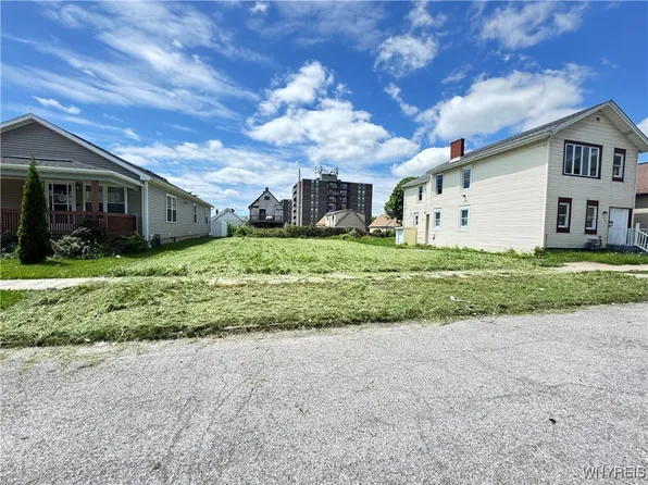 318 Trenton Ave, Buffalo, NY 14201