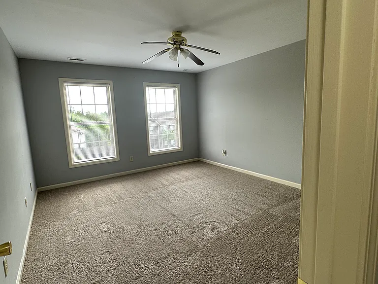 529-531 Big Bear Ln — Photo 17