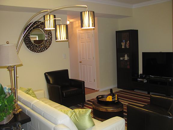 2nd image of 11204 Abbots Cross Ln
