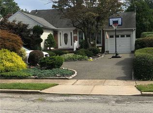 1768 Gerose Ct, East Meadow, NY 11554