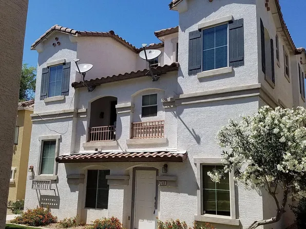 748 N LAGUNA Drive, Gilbert, AZ 85233