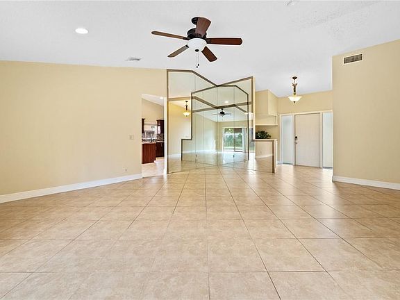 5th image of 4950 NW 83rd Avenue