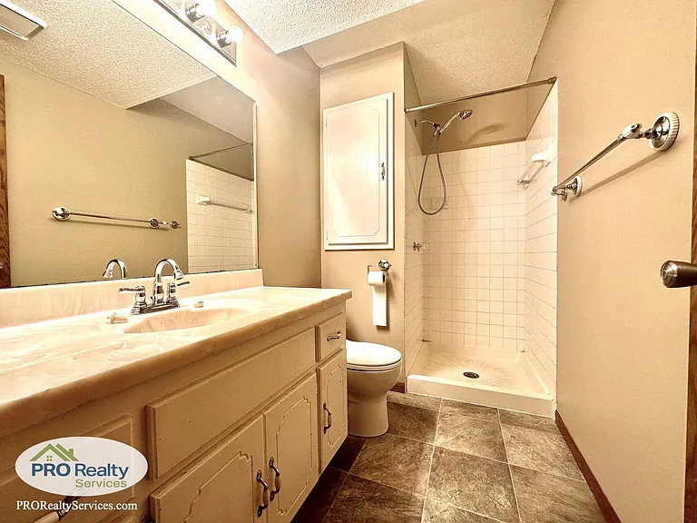 13350 Timber Crest Dr N — Photo 11