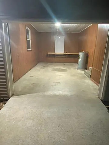1045 Morningside Dr — Photo 2