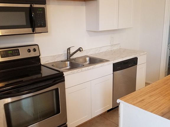 3rd image of 1817 E Randall Dr #1