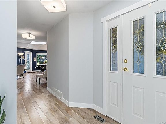 5th image of 529 Johnstone Rd #43