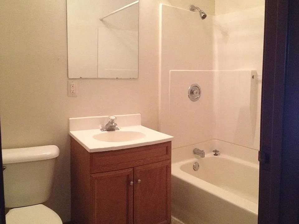 818 bathroom_06292018