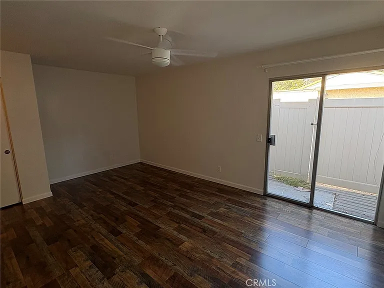 1585 Christopher Ln — Photo 16