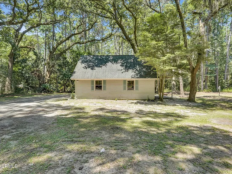 12 Pine View Dr — Photo 2
