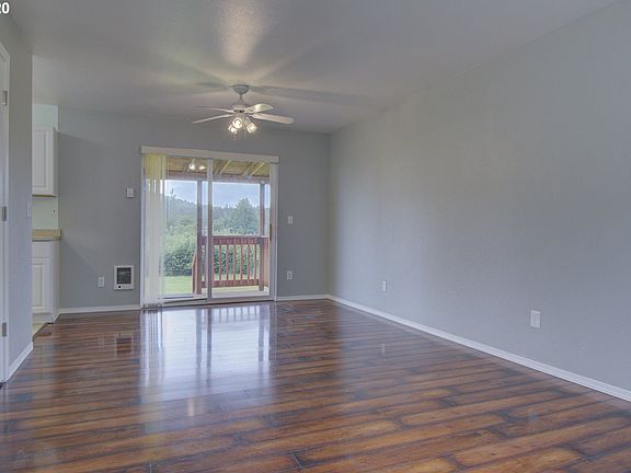 3rd image of 1639 Bowmont Ave