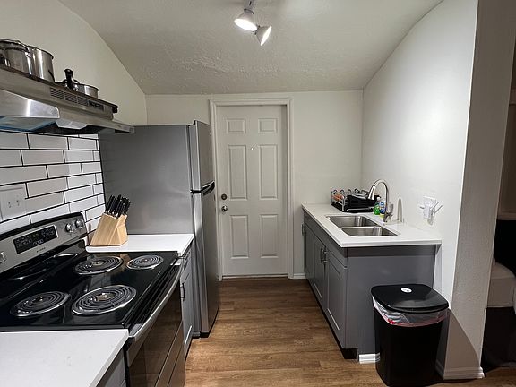 5th image of 3730 5th Ave N #B
