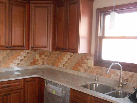 3rd image of 519 New York Ave #2