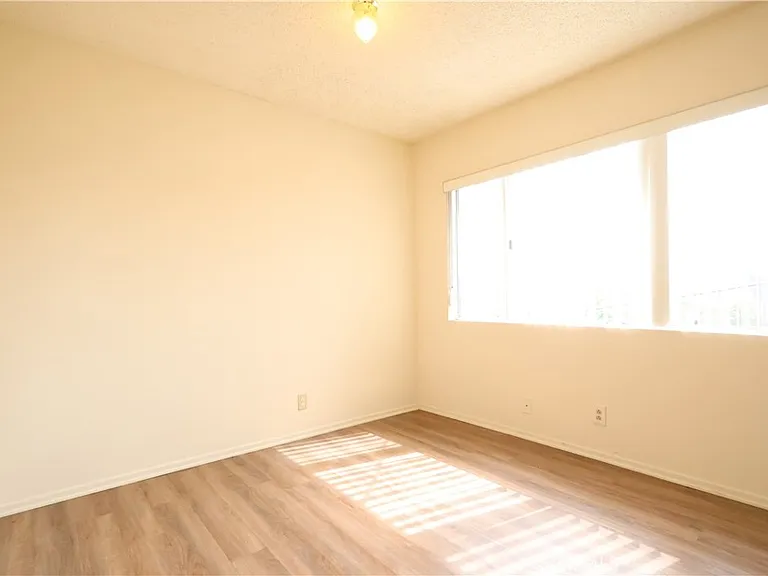 4904 Ithaca Ave #5 — Photo 22