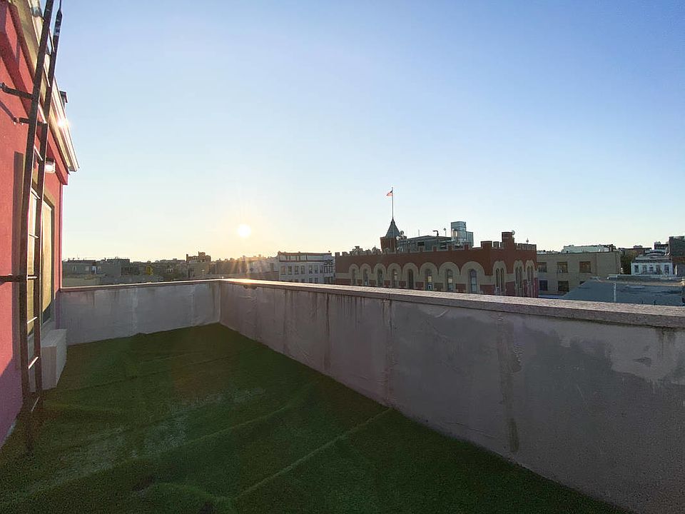 1st image of 165 Stockholm St #4RE