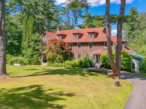 62 Waites Landing Road, Falmouth, ME 04105