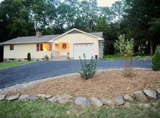 135 Metzger Rd, Red Hook, NY 12571