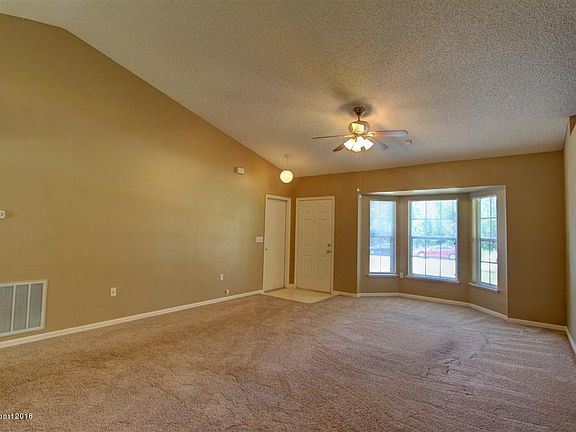 5th image of 873 Sarasota Dr SE