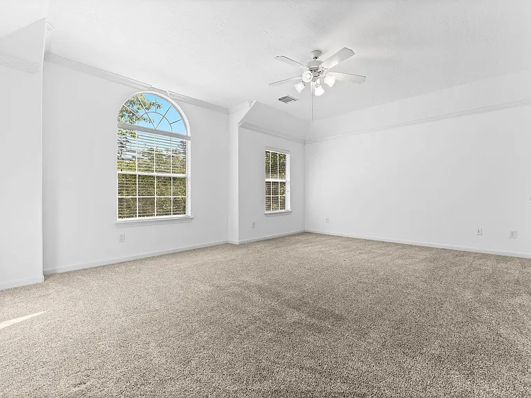 39 E Burberry Cir — Photo 23