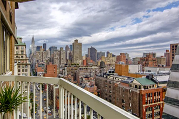 Rented by Douglas Elliman | media 26
