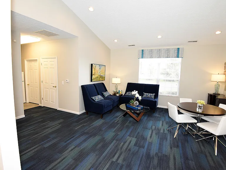 Pickerington-Ridge_Lobby