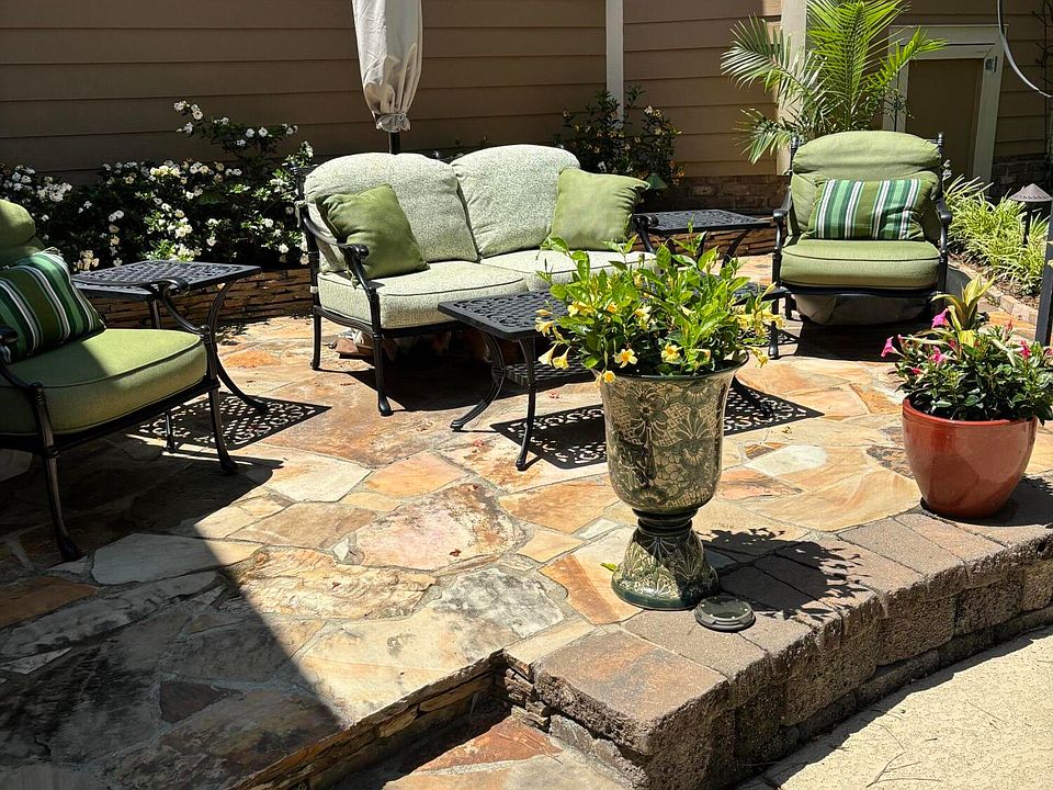 2nd image of 9824 San Remo Pl