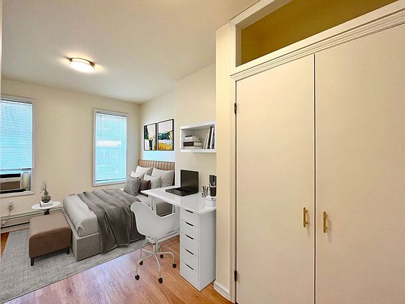 2nd image of 2127 Tasker St #1