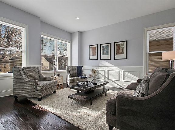 2nd image of 4305 N Moody Ave