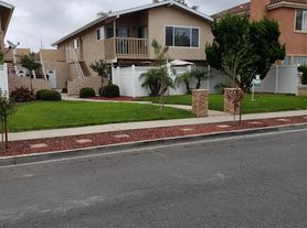 200 E 16th St, Costa Mesa, CA