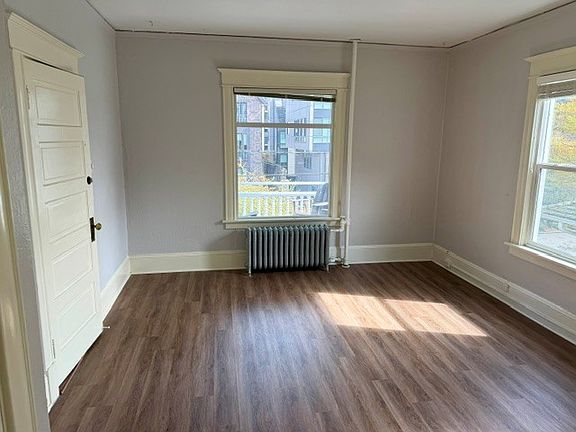 3rd image of 1121 Broadway E #7