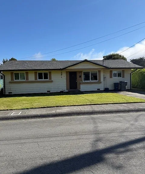 1151 Madrone Way — Photo 1