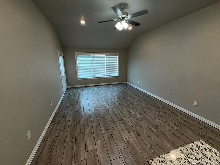 3334 Addison Way — Photo 9