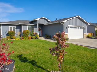 8019 Vialago Pkwy, Zillah, WA 98953