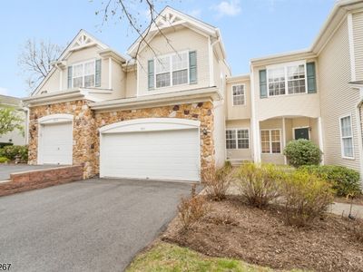 3011 King Ct, Green Brook, NJ, 08812