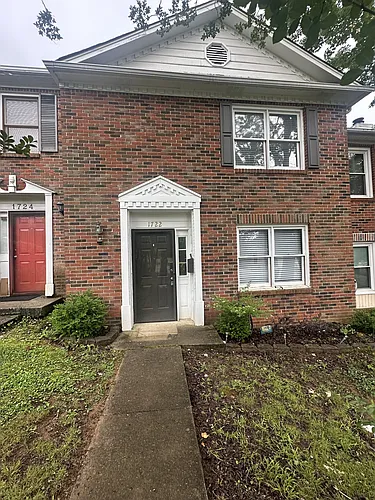 1722 Ward Ave NE #1 Photo 1