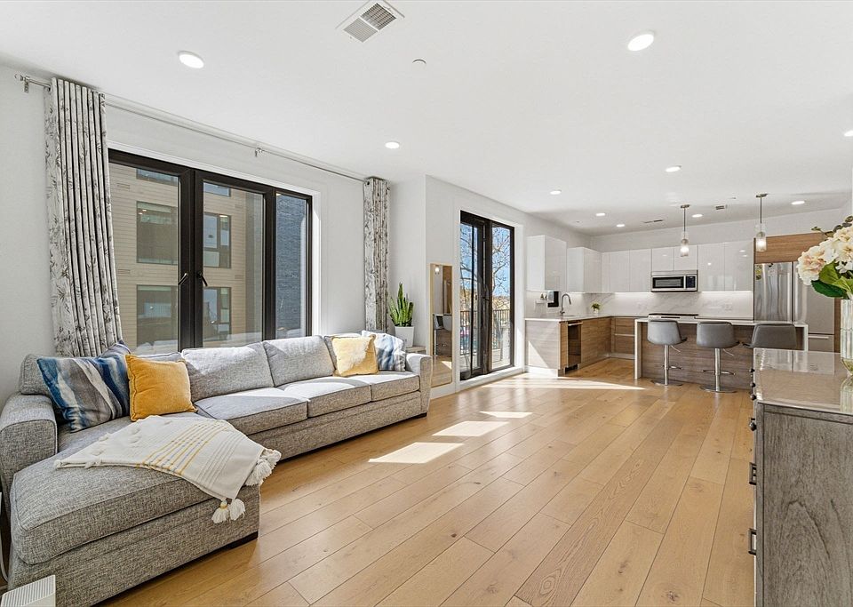 1st image of 30 Penniman Rd #302