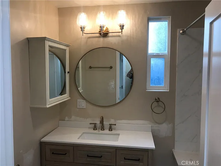 135 1/2 W 88th St #135-1/2 — Photo 16