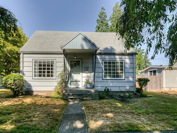 Large yard fully sprinklered