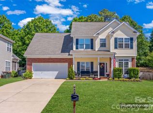 2938 Huckleberry Hill Dr, Fort Mill, SC 29715